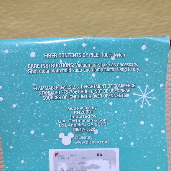 Disney Mickey Mouse Christmas Holiday accent rug - Picture 4 of 5